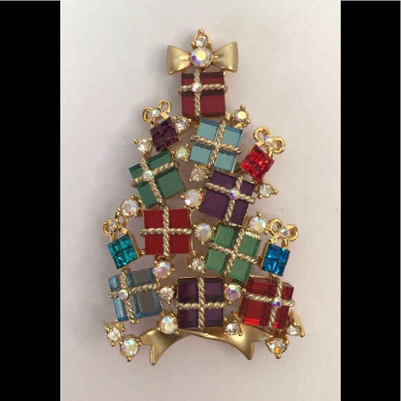 AVON 4th Annual Christmas Tree Rhinestone Brooch Pin Presents